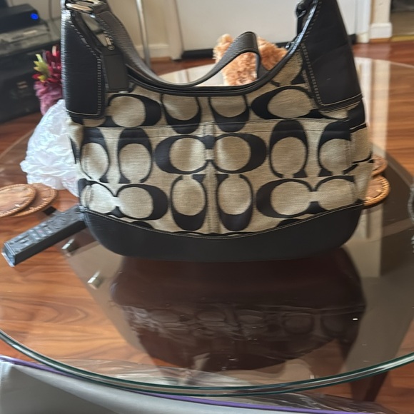 Coach handbag in good condition black and white leather care about 10 years - Picture 7 of 11